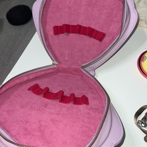 Bundle of makeup bags. Anastasia tarte benefit Kendall Kylie drunk elephant - Picture 8 of 8